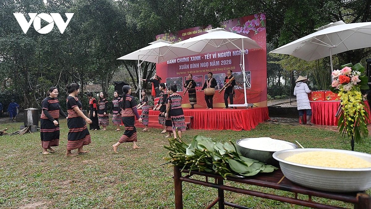 traditional tet atmosphere at vietnam s ethnic culture village picture 8