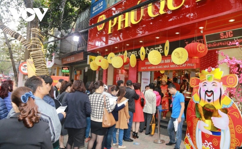 god of wealth day gold buying don t let early-year luck become investment risk picture 1