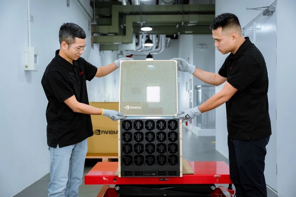 viettel launches vietnam s first nvidia dgx b200 supercomputer for ai development picture 1
