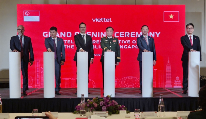 viettel launches representative office in singapore picture 1