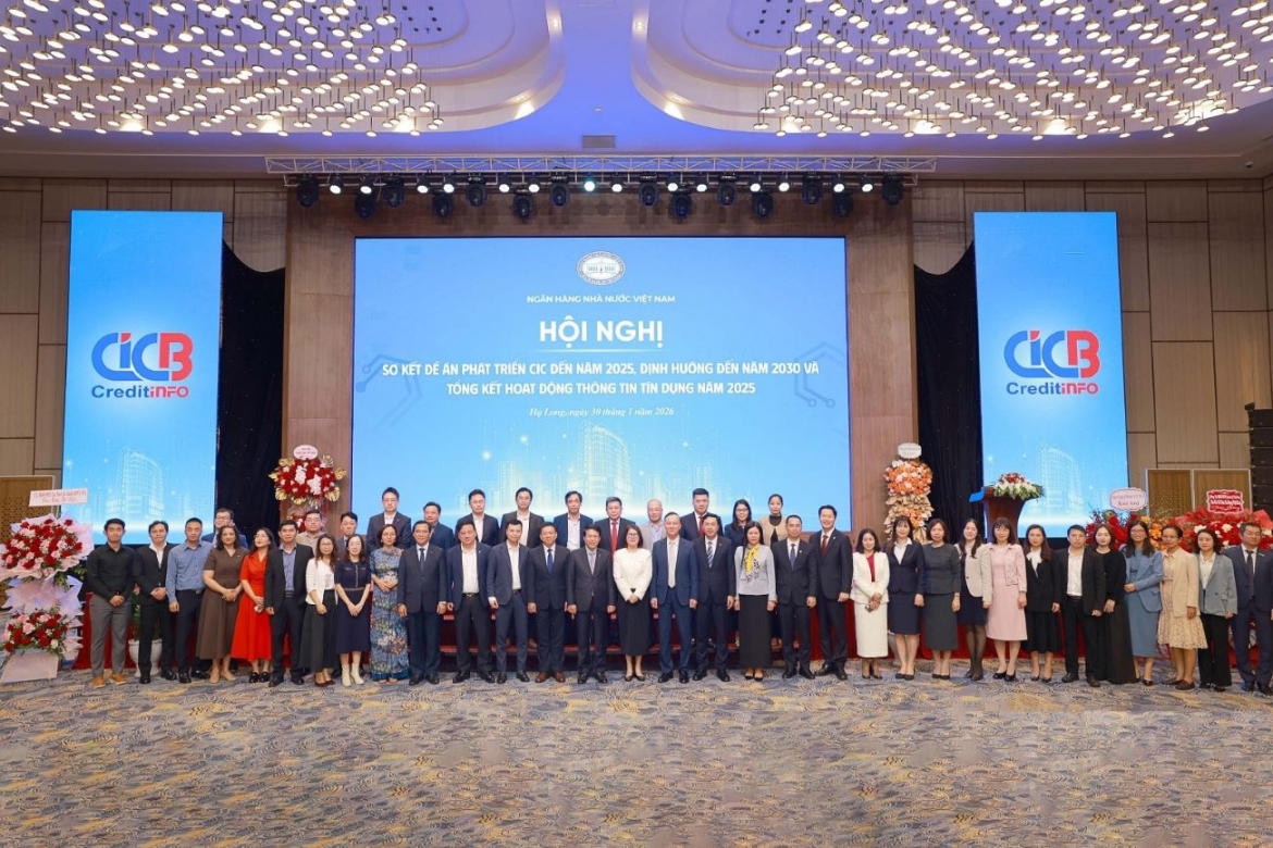 vietcombank lan thu 4 lien tiep duoc vinh danh la to chuc tin dung xuat sac hinh anh 1