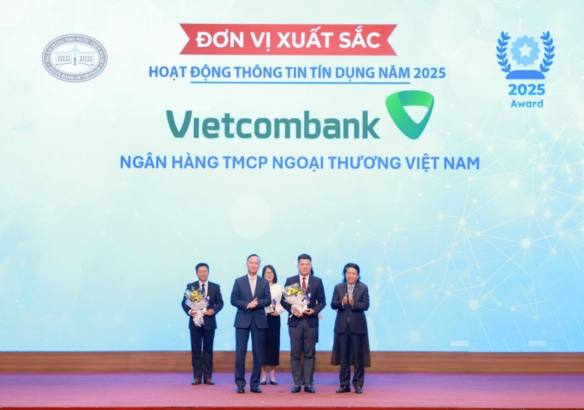 Vietcombank lần thứ 4 liên tiếp dược vinh danh là Tổ chức Tín dụng xuất sắc