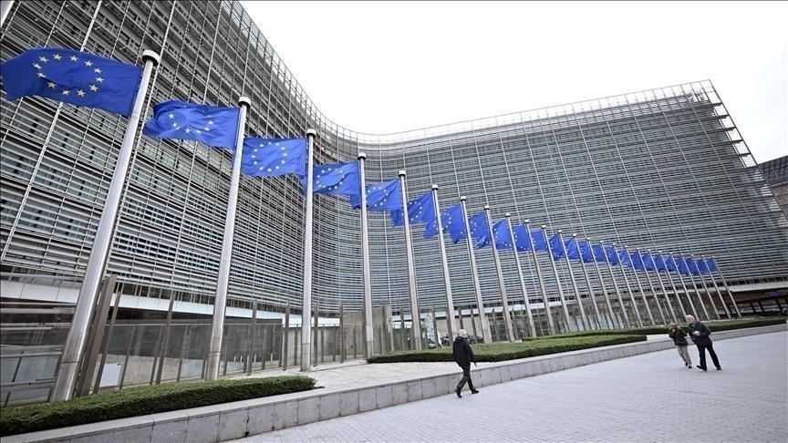 eu can nhac ap dung gioi han do tuoi su dung mang xa hoi tren toan khoi hinh anh 1