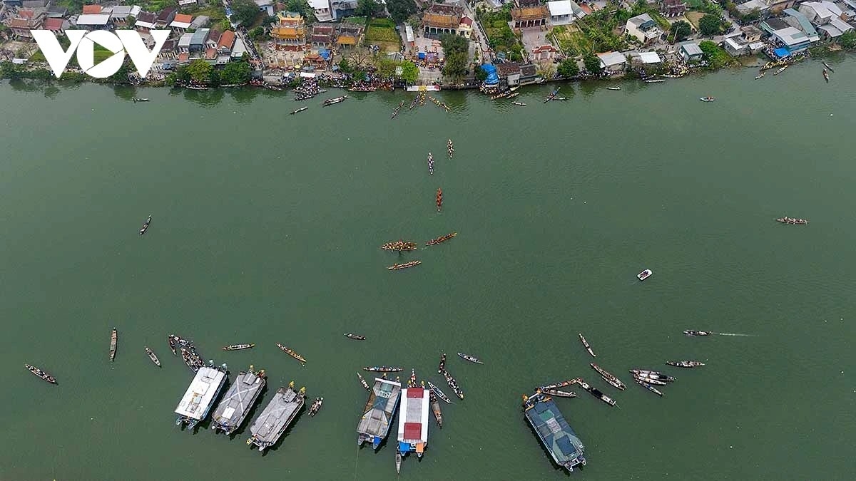 hue village keeps centuries-old boat racing tradition alive picture 5