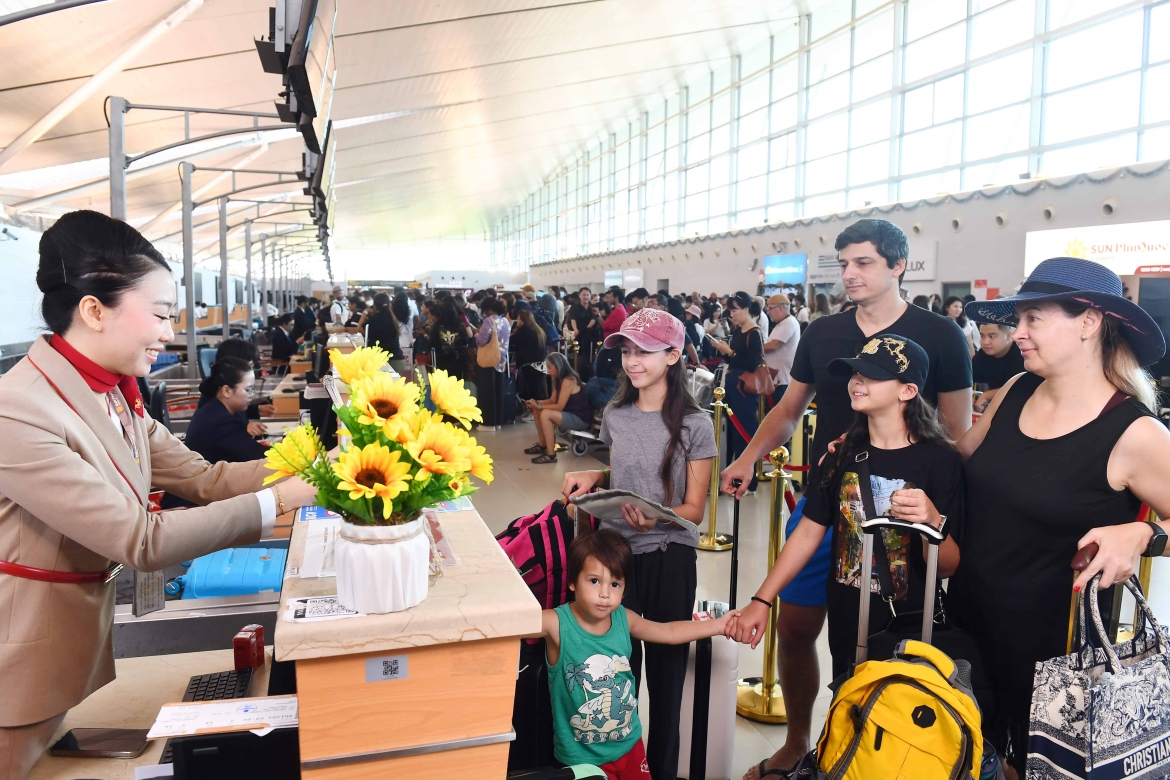 no nuc du xuan, don tet tai cac diem den du lich trong ca nuoc hinh anh 6