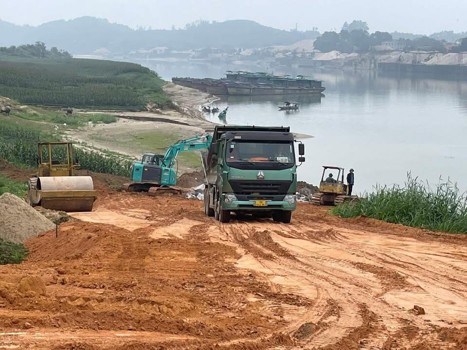 phu tho khan truong hoan thanh bac cau phao qua song lo hinh anh 2
