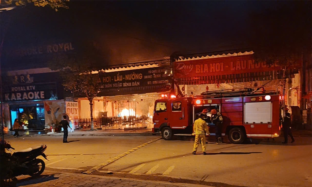chay lon tai nha hang bia hoi o bac ninh, 1 nguoi tu vong hinh anh 1