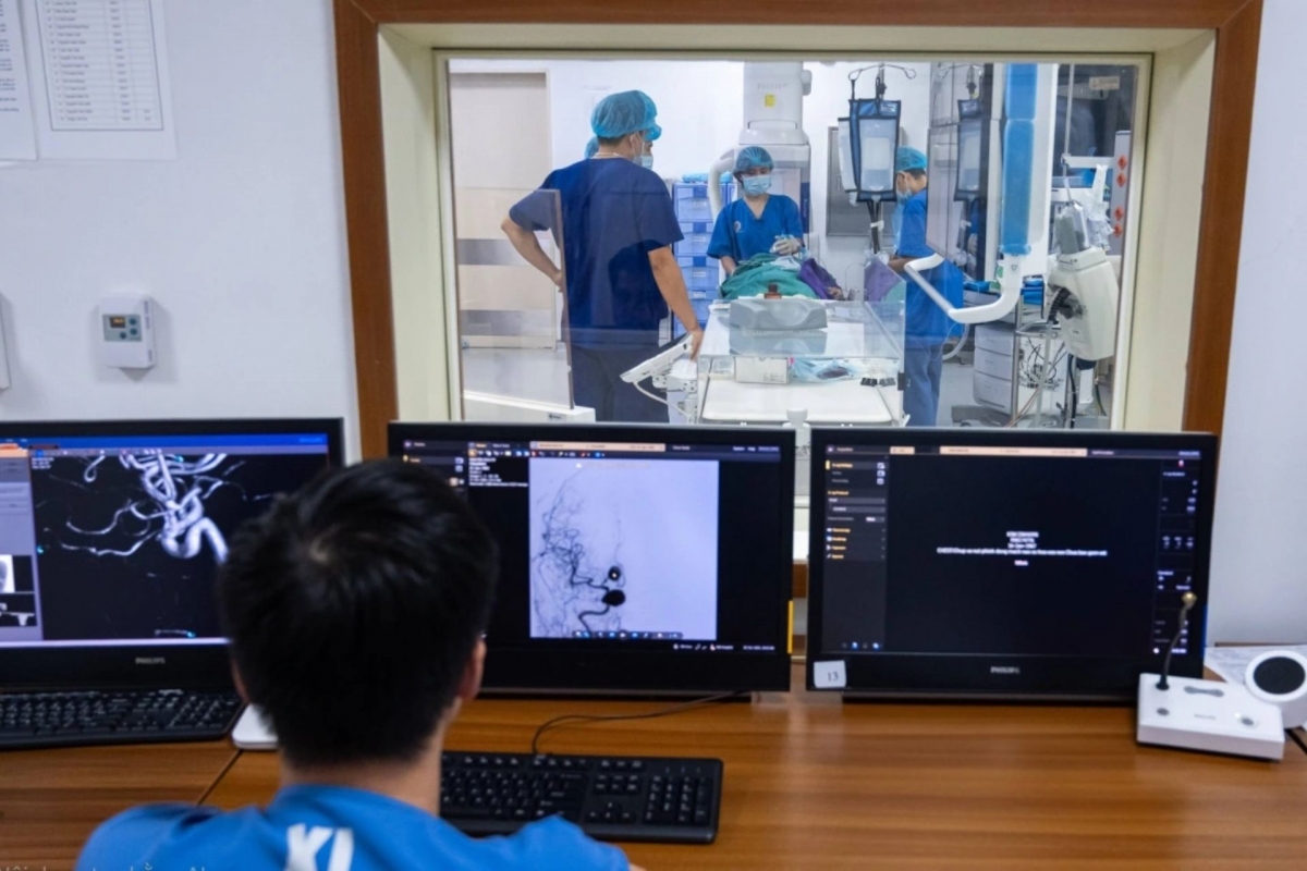 Bộ Y tế đề nghị không lấy mốc "X-quang 6 phút" làm điều kiện thanh toán BHYT