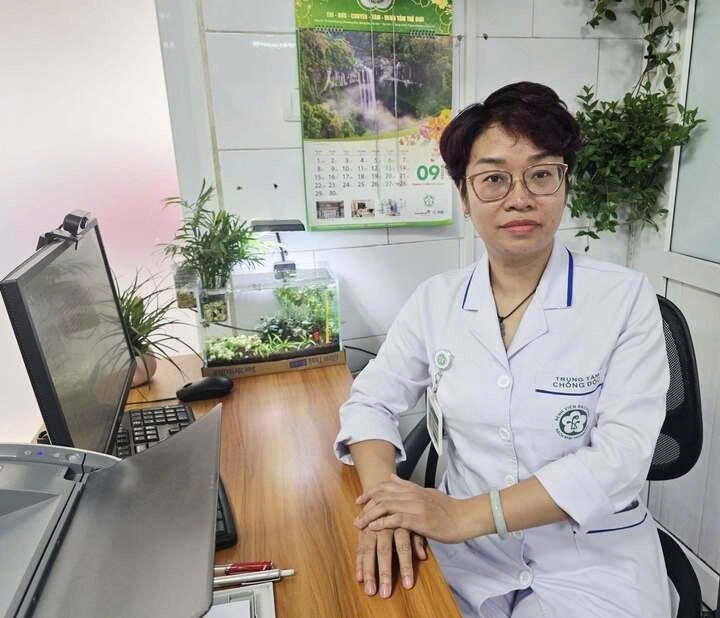 Nữ điều dưỡng Bệnh viện Bạch Mai cứu sống bảo vệ ngừng tim giữa siêu thị Hà Nội