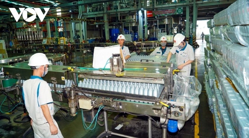 digital and green transformation changes industrial structure picture 2