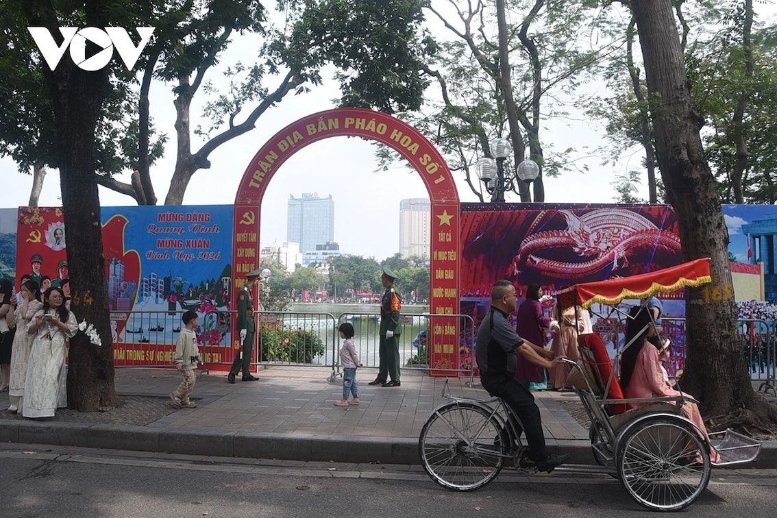 hanoi fireworks sites ready for lunar new year of the horse 2026 picture 2
