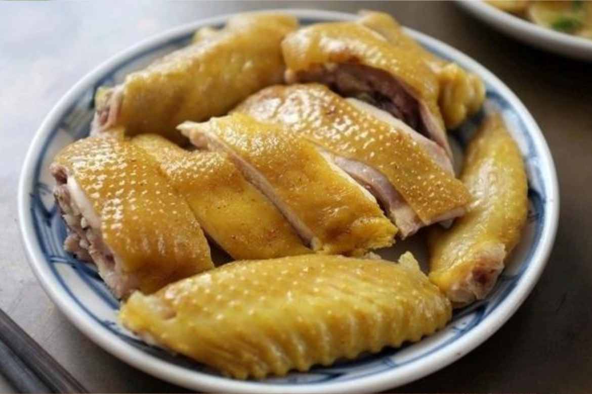 thit ga luon co san tren mam com ngay tet nhung an kieu nay cuc hai suc khoe hinh anh 1