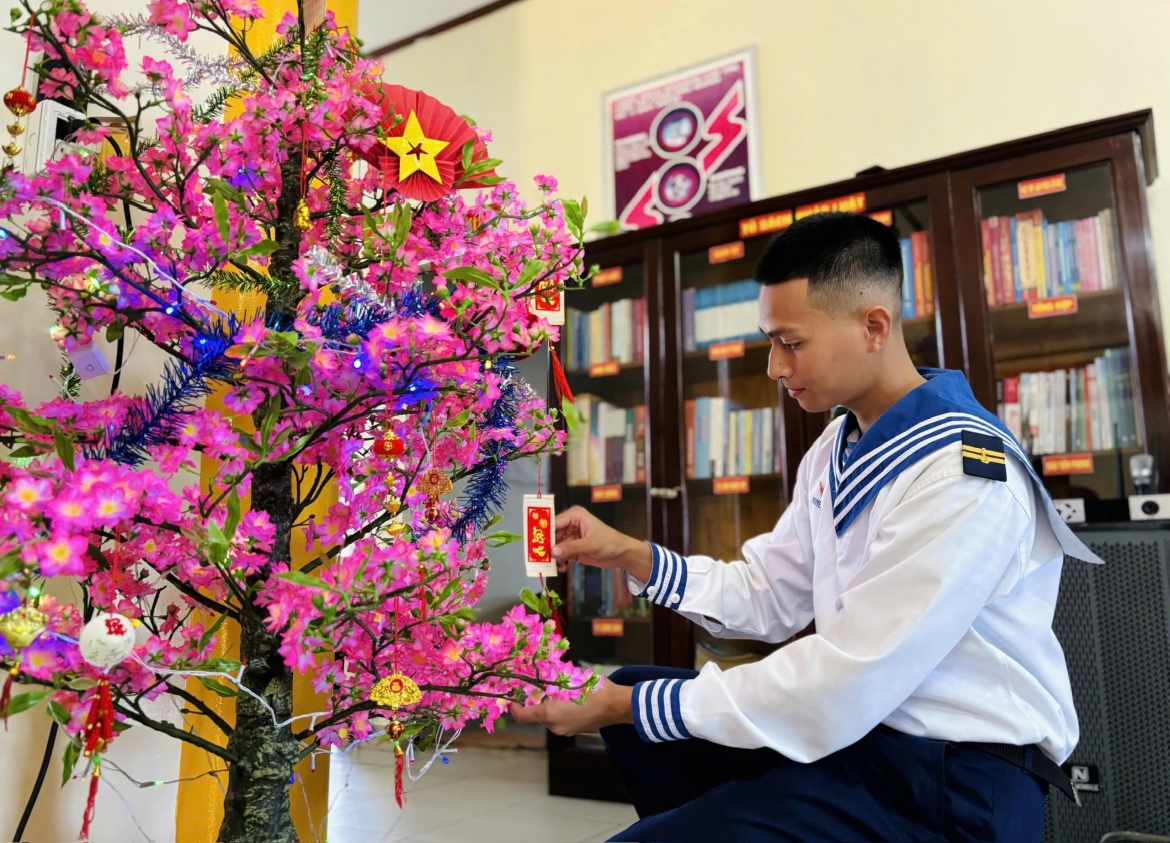 giu bien ngay xuan vinh du lon, trach nhiem cua can bo, chien si vung 2 hai quan hinh anh 4