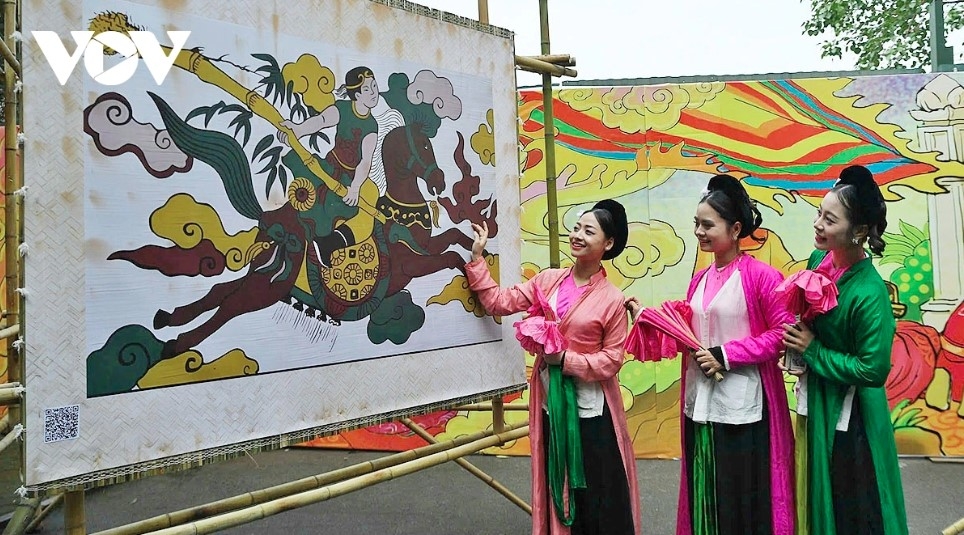 hanoi adorned with flags and flowers ahead of lunar new year 2026 picture 14