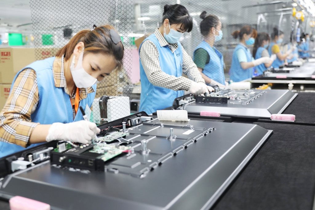 taiwanese high-tech firm selects vietnam as southeast asia manufacturing hub picture 1