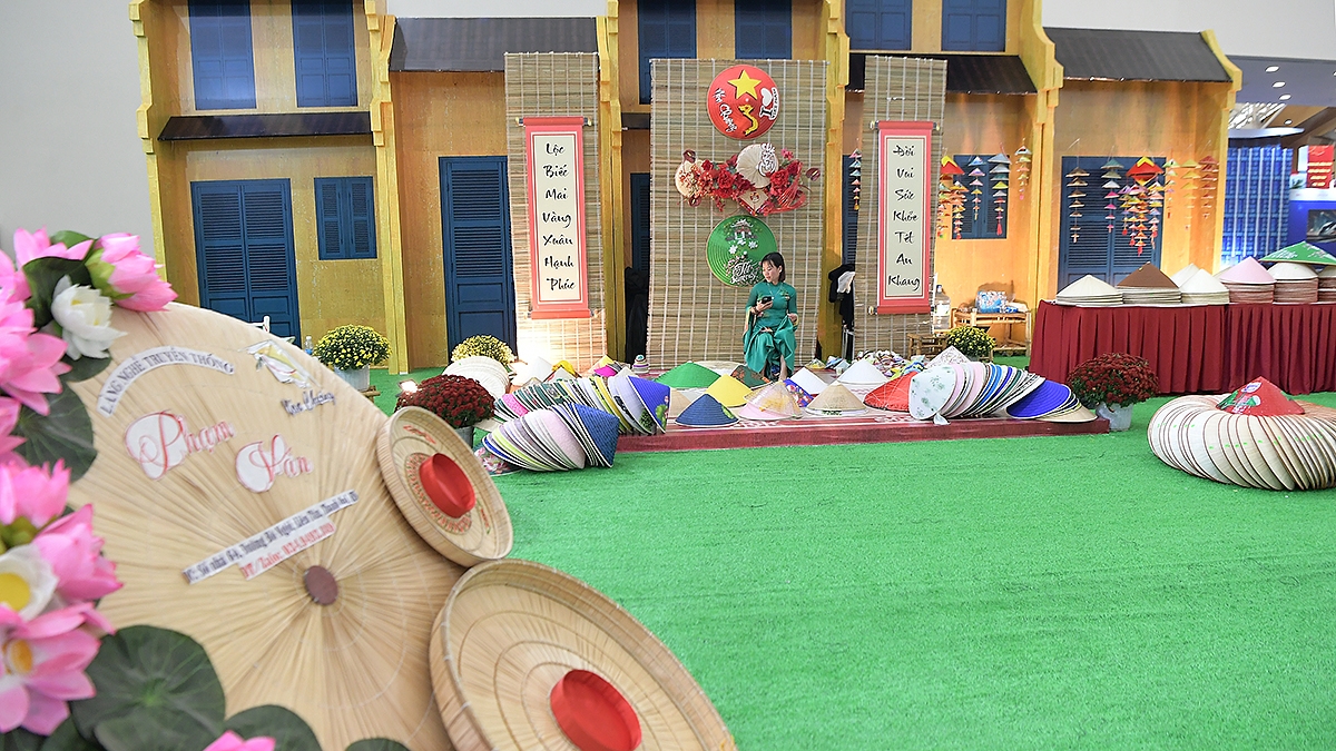 Không gian Tết rực rỡ tại Hội chợ Mùa Xuân 2026