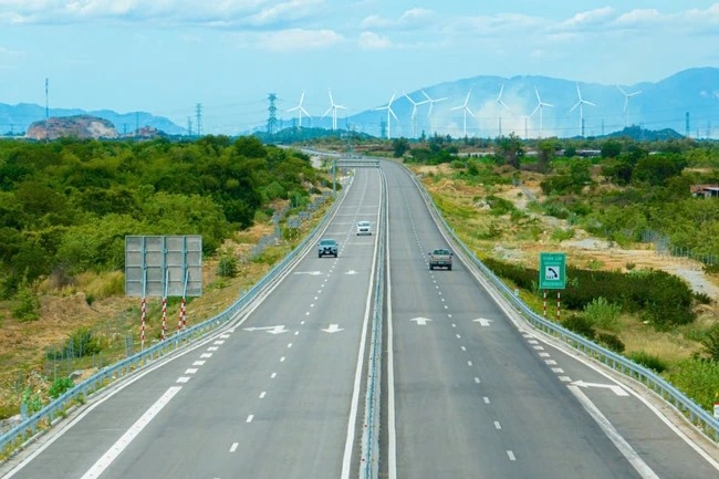 Den nam 2050, mang luoi cao toc viet nam dai gan 9.000km hinh anh 1