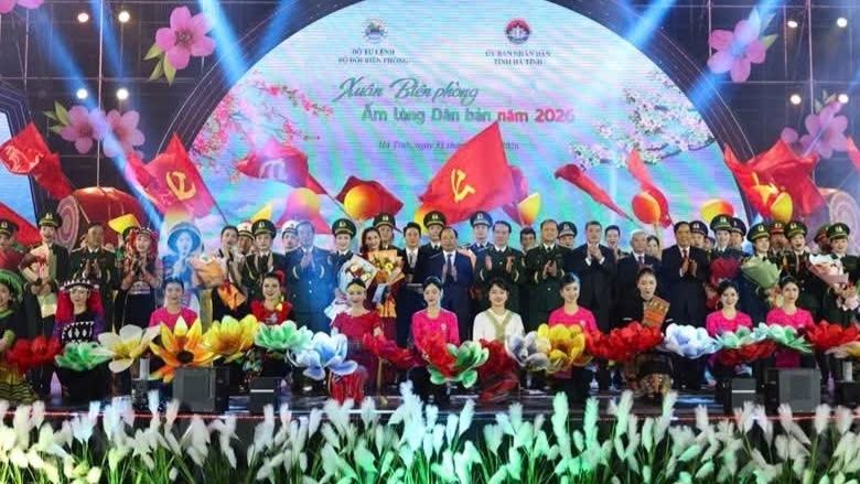  xuan bien phong am long dan ban ket noi yeu thuong vung bien dip tet hinh anh 5