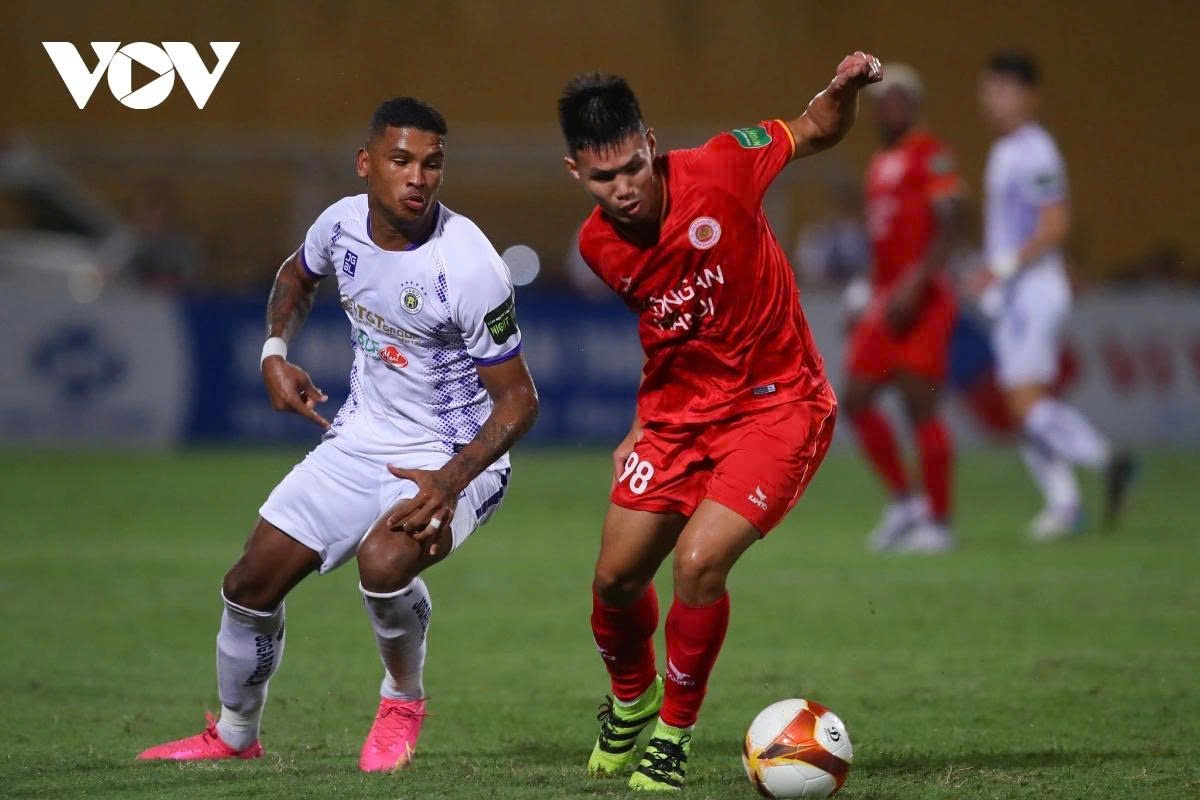 line-up of vietnamese footballers born in the year of the horse picture 2