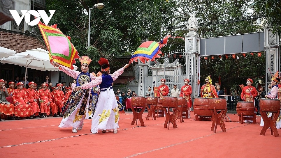 foreign wrestlers compete at mai dong traditional wrestling festival picture 4