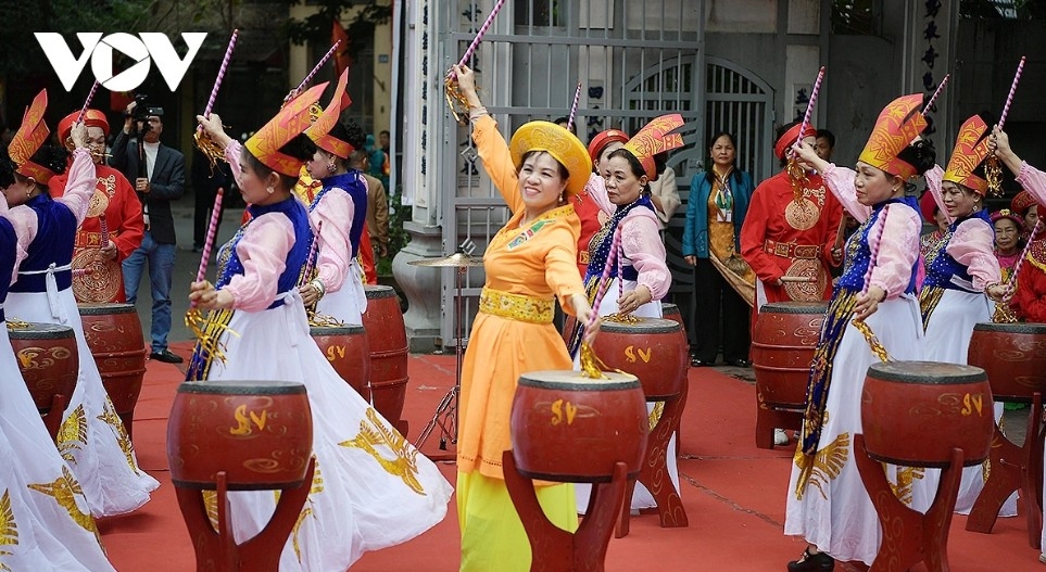 foreign wrestlers compete at mai dong traditional wrestling festival picture 5