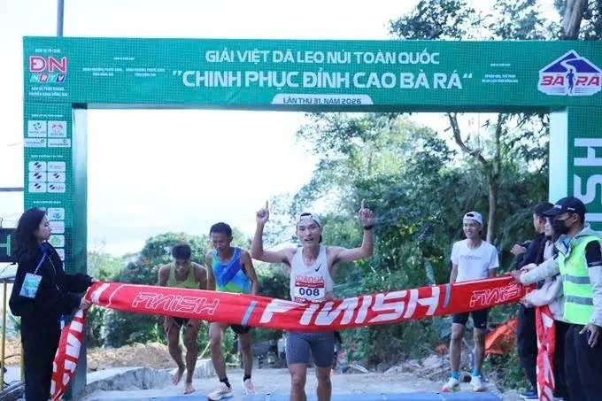 runner hoang nguyen thanh to compete in tokyo marathon 2026 picture 1