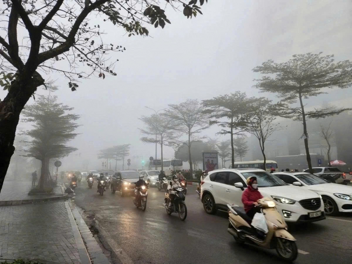 thoi tiet hom nay 13 2 mien bac ret kem mua phun, nam bo ngay nang hinh anh 1