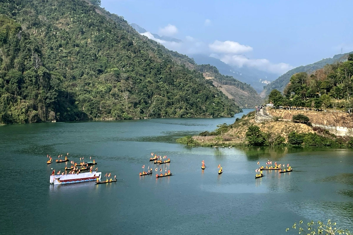 Lai Châu khai hội Đền thờ Vua Lê Thái Tổ, tôn vinh Bảo vật quốc gia