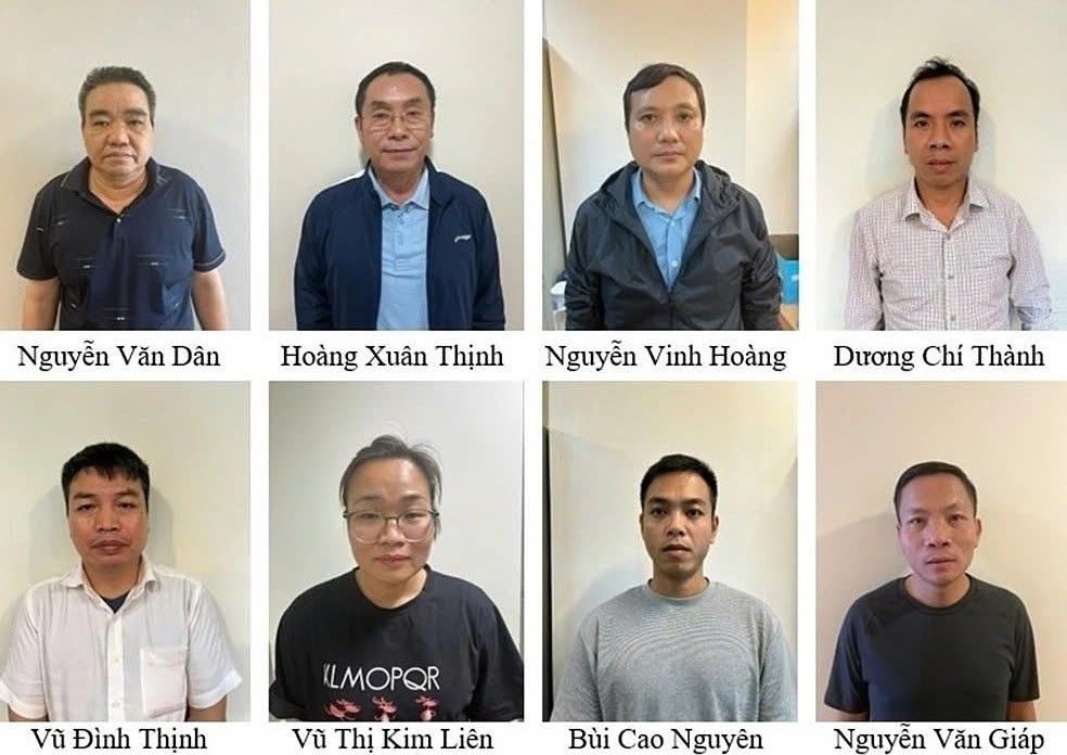 giam doc cong ty hoang dan bi cao buoc dua hoi lo hon 40 ty de trung thau hinh anh 1