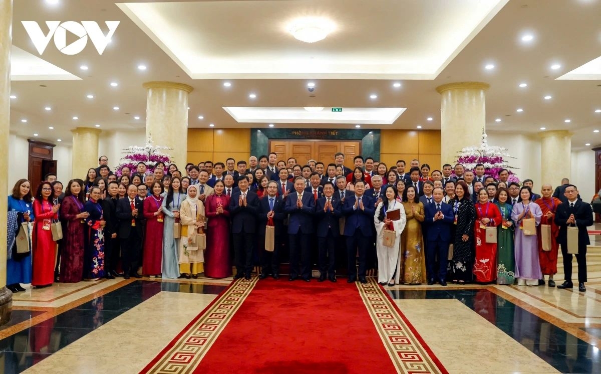 party chief urges overseas vietnamese to remain bridge for national development picture 2