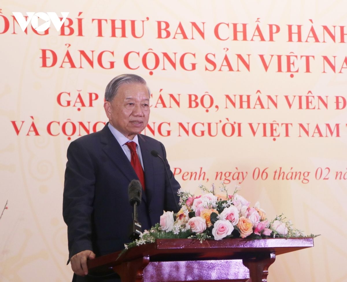 party chief to lam meets vietnamese community in cambodia picture 2