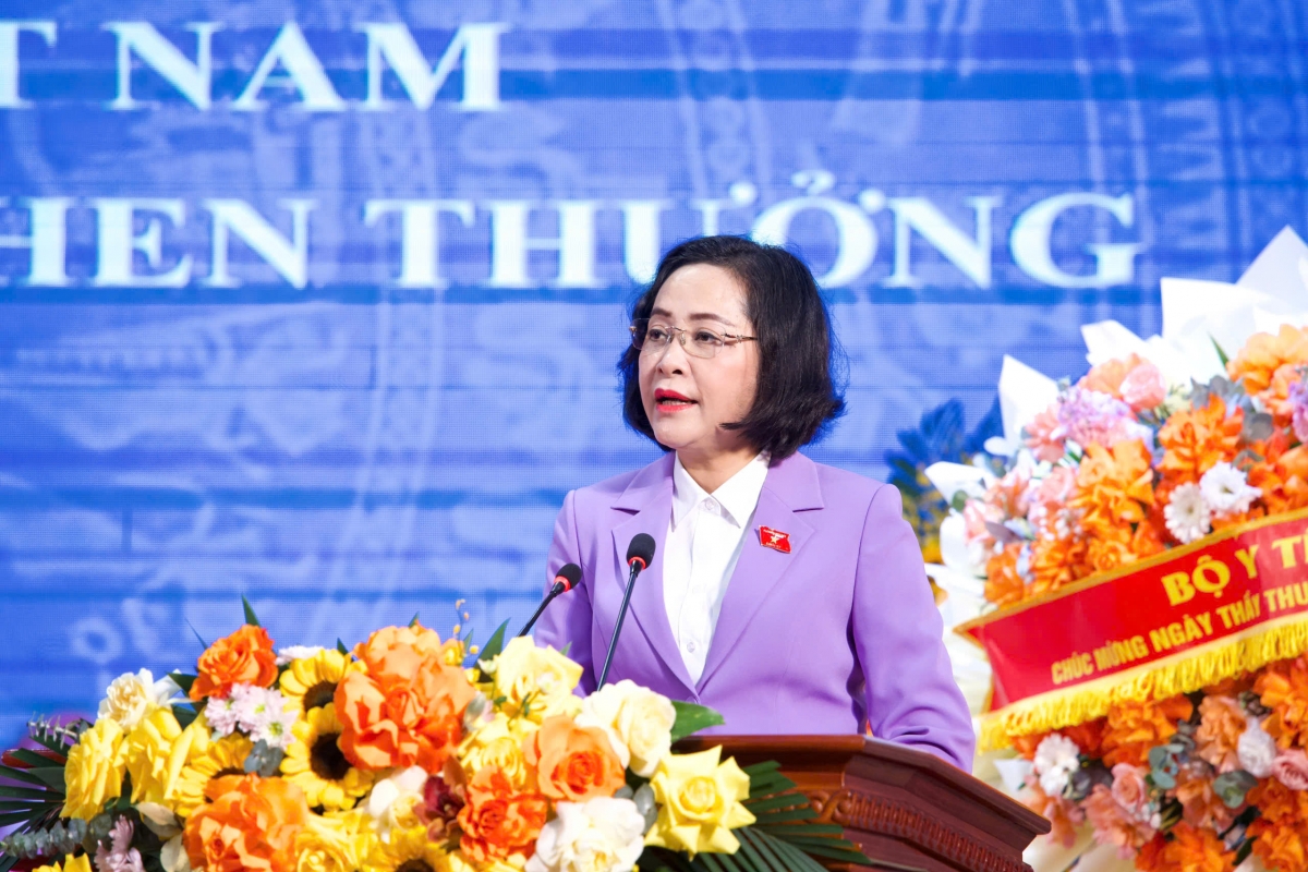 Phó Chủ tịch Quốc hội biểu dương thành tựu của Bệnh viện Trung ương Thái Nguyên