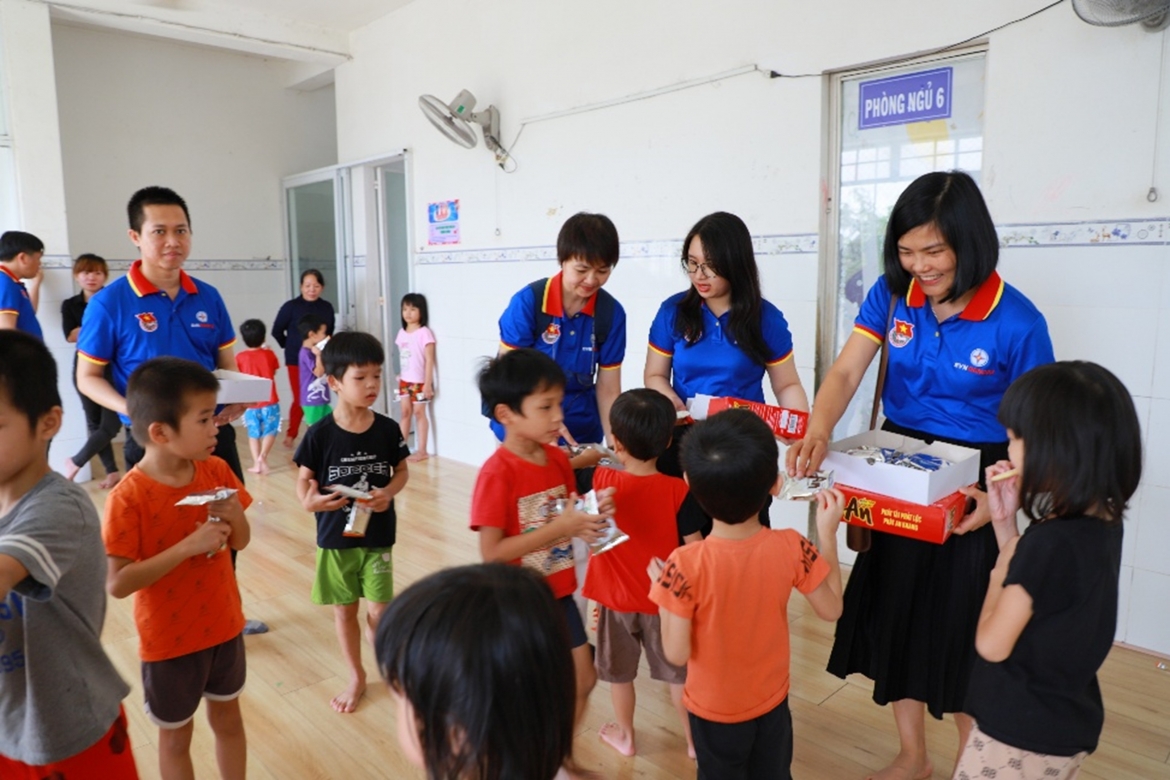 evngenco3 trao hon 500 phan qua dip tet binh ngo 2026 tai tp.hcm hinh anh 5