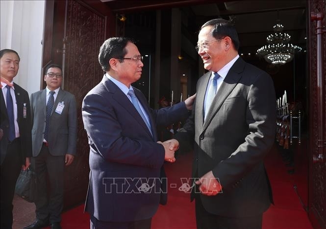 vietnamese government contributes to deepening vietnam laos strategic bond lao pm picture 1