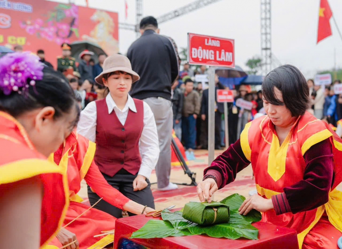 phu tho khai mac le hoi Den mau Au co xuan binh ngo 2026 hinh anh 11