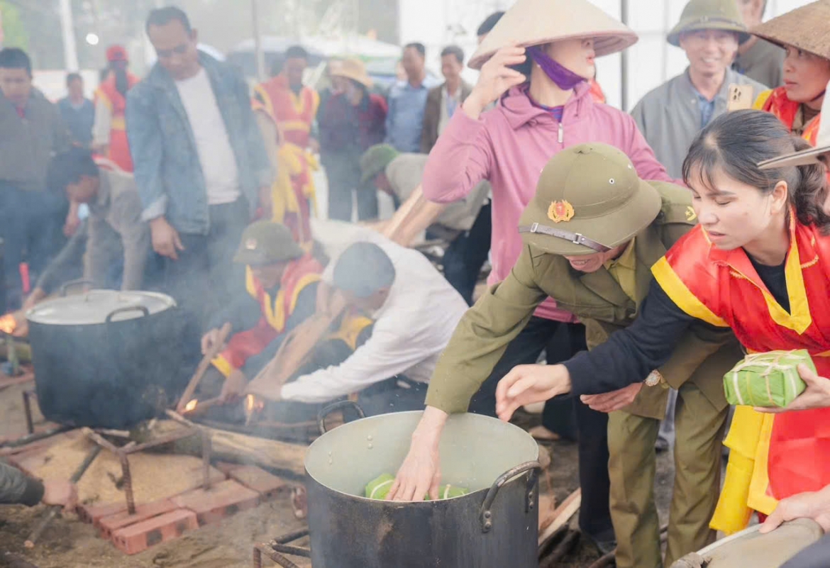 phu tho khai mac le hoi Den mau Au co xuan binh ngo 2026 hinh anh 10