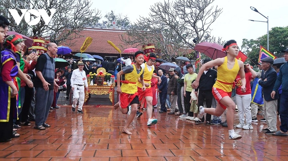 fire-making and rice-cooking contest enlivens early lunar new year festival picture 8