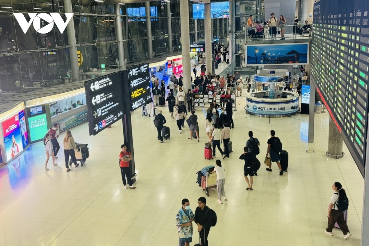 Du khách Trung Quốc ngày càng mua sắm nhiều hơn tại các sân bay