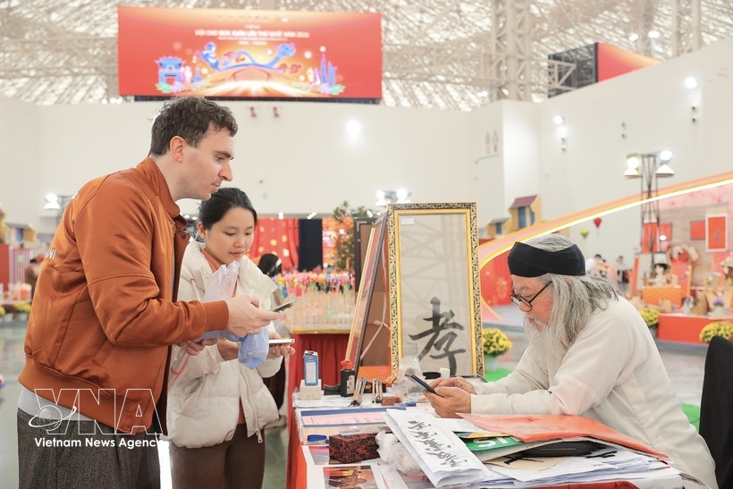 spring fair 2026 attracts over 500,000 visitors, generates vnd300 billion in sales picture 1