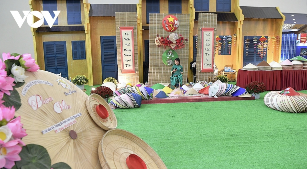 eight tet-themed exhibition spaces at spring fair 2026 picture 11