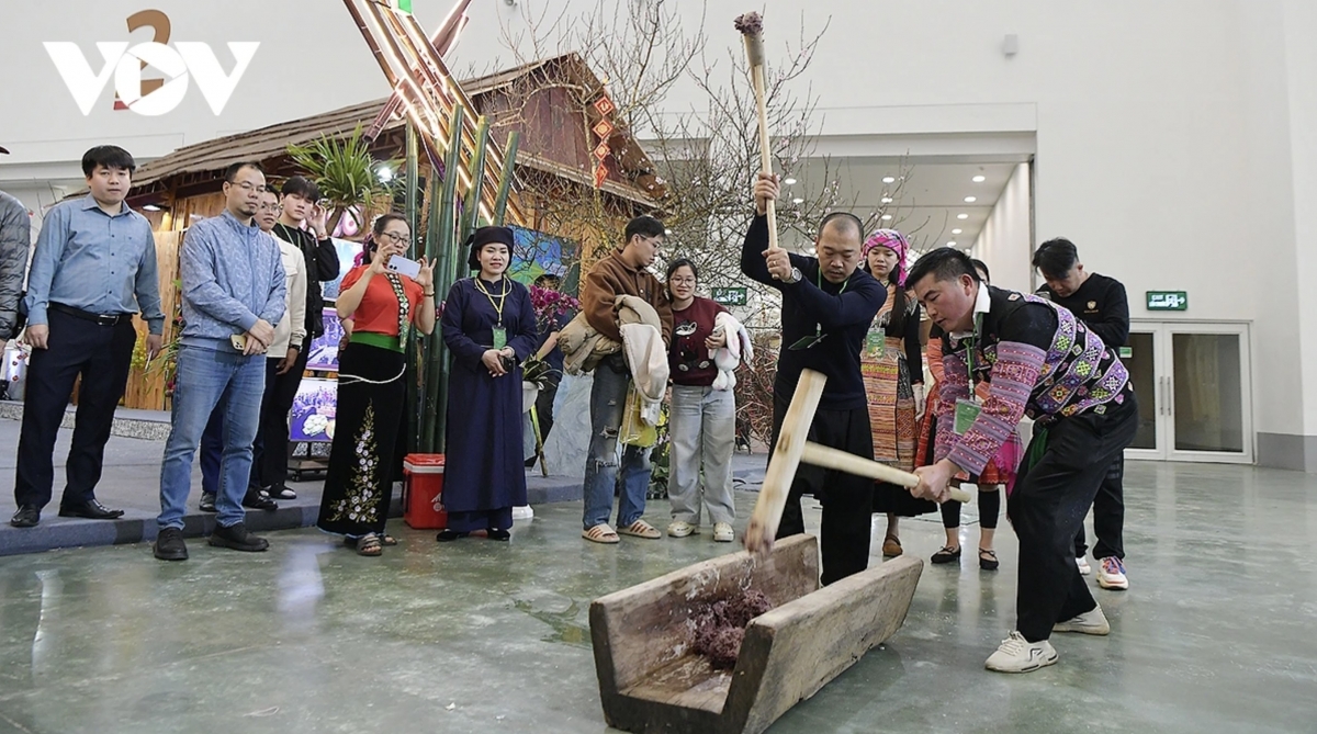 eight tet-themed exhibition spaces at spring fair 2026 picture 19