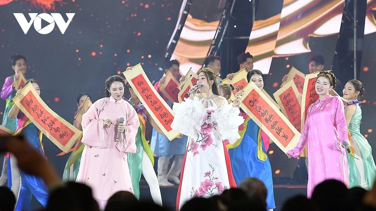 vibrant spring colours at spring fair 2026 s opening ceremony picture 11