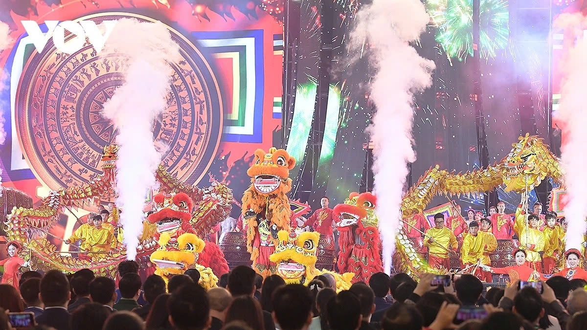 vibrant spring colours at spring fair 2026 s opening ceremony picture 7