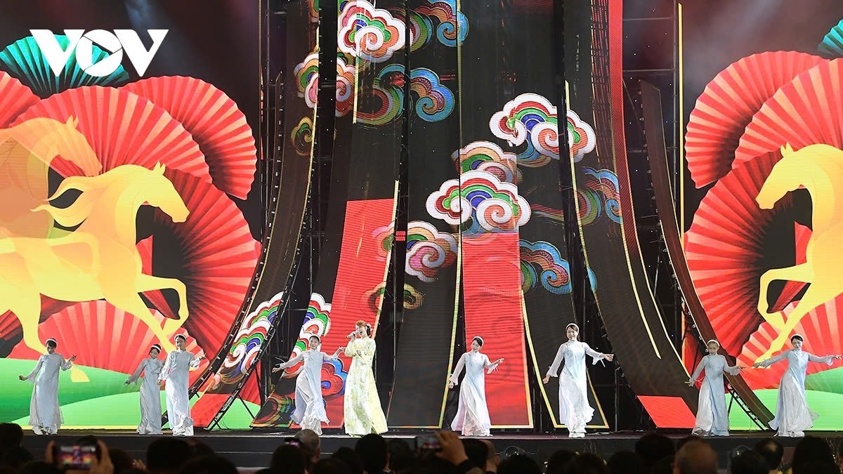 vibrant spring colours at spring fair 2026 s opening ceremony picture 9