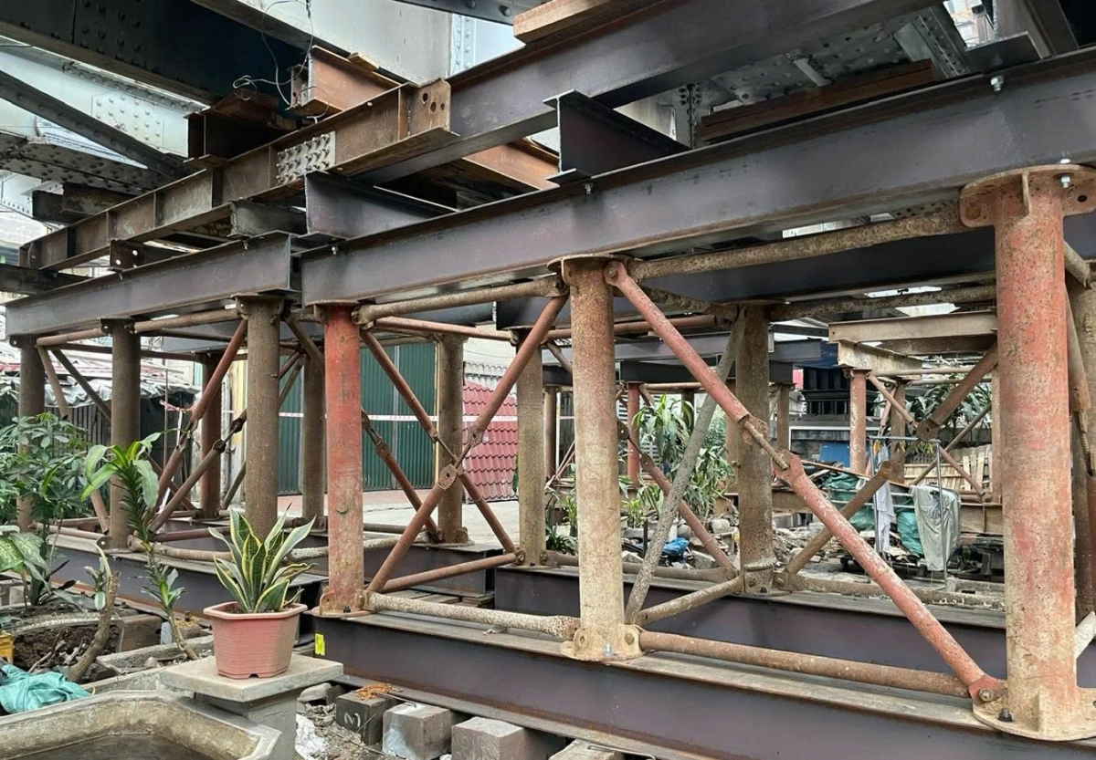 Cầu Long Biên: Kịch bản ứng phó khẩn cấp và cuộc dịch chuyển của những đoàn tàu