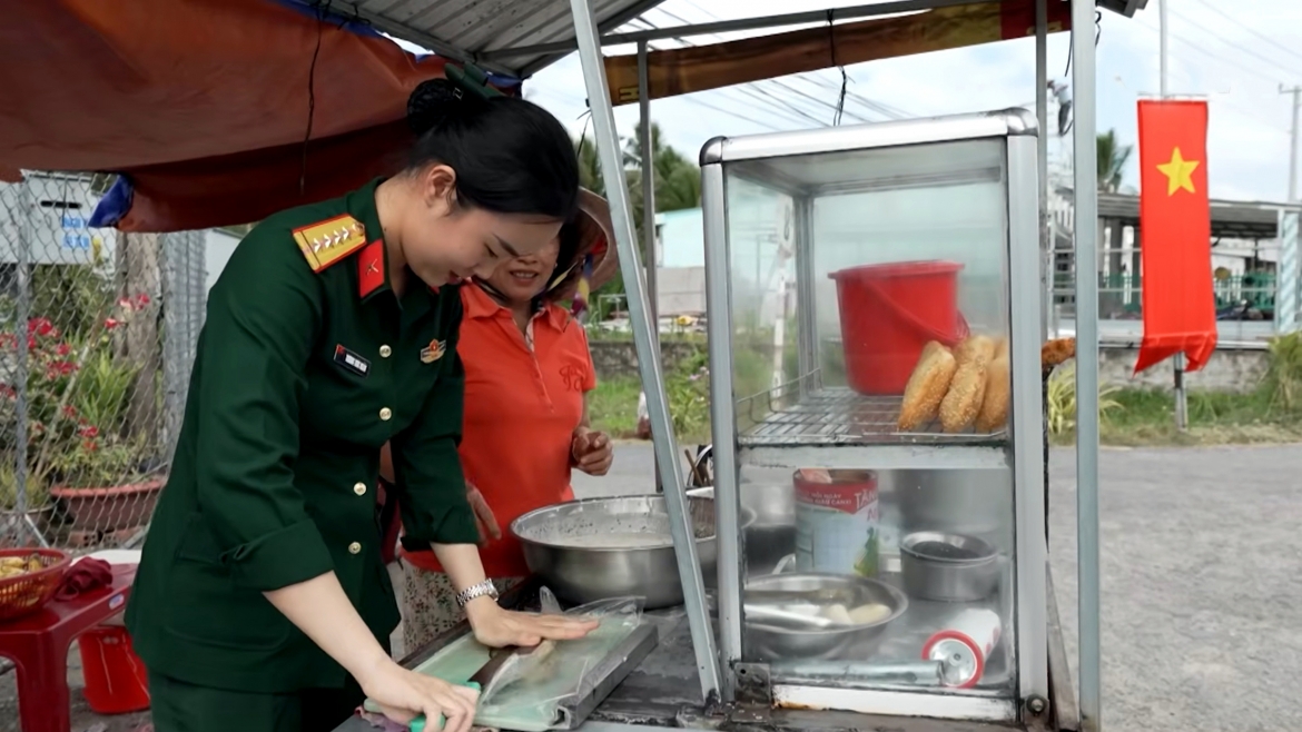 xuan gan ket tinh quan dan tren que huong vinh long hop nhat hinh anh 2