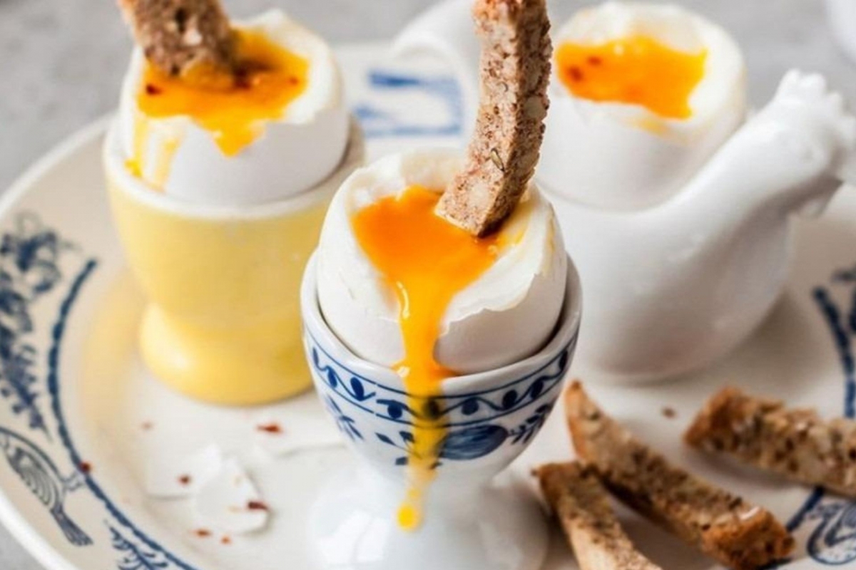 Ăn trứng kiểu này cực hại sức khỏe, nhiều người vẫn thường làm mà không biết