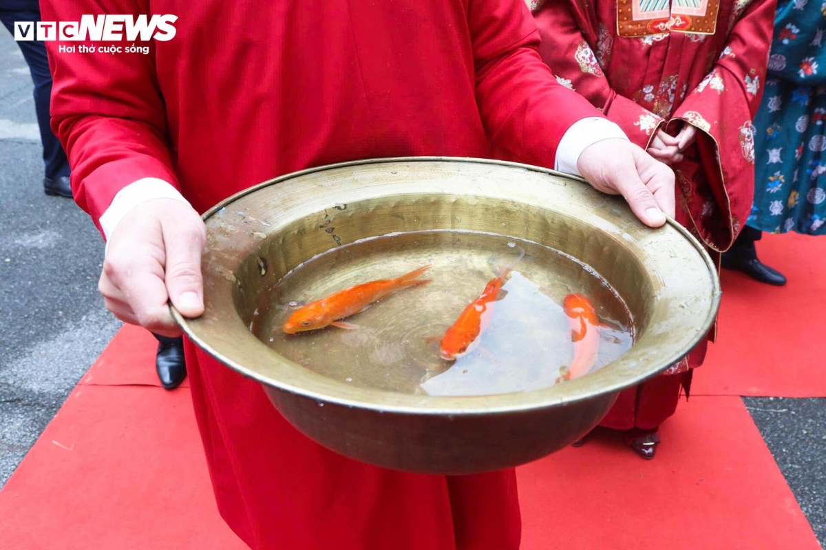 royal tet celebration re-enacted at thang long imperial citadel picture 11