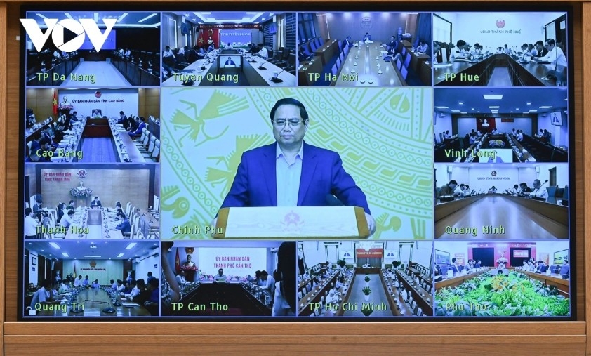 government leader calls for ensuring housing access for middle-income earners picture 2