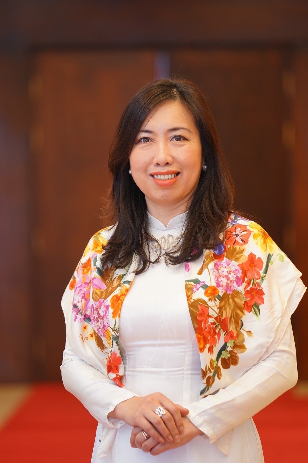 thu truong le thi thu hang Den noi dau co tieng goi cua dong bao hinh anh 2